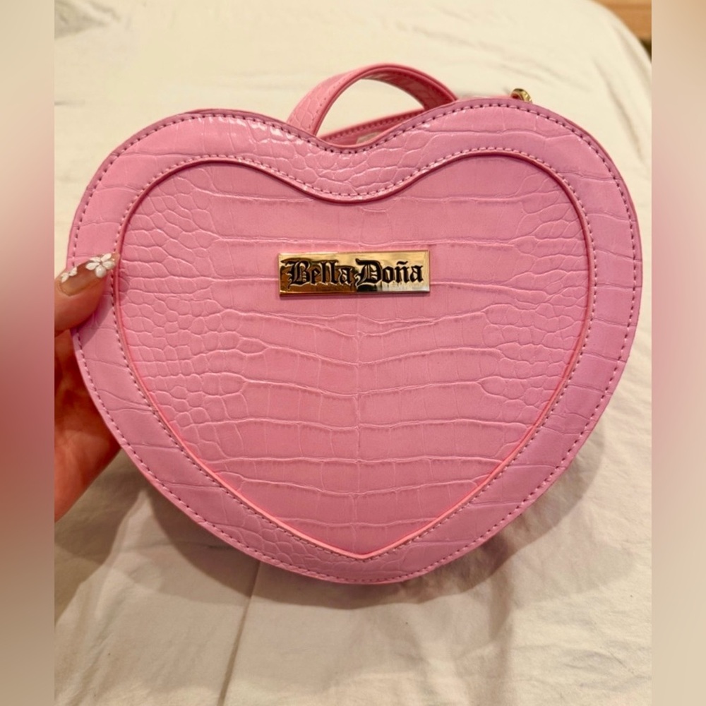 Bella Dona Croc Embossed Faux Leather Pink Heart Shaped 2 Way Bag  7.5” x  8”